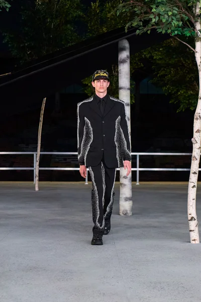 Look 141